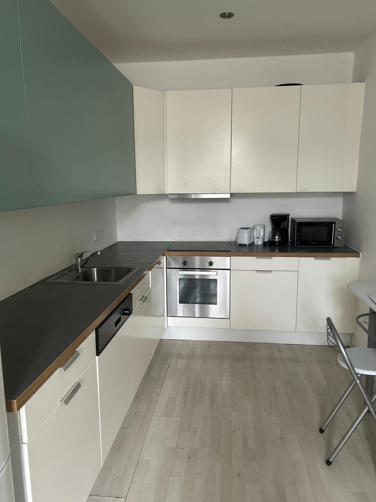 Schoene, Helle Wohnung In Stadtnaehe ウィーン エクステリア 写真